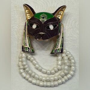 Unleash Your Inner Pharaoh: Enchanting Egyptian Cat Mask Brooch!